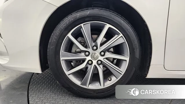 Lexus New ES300h id 3677716 из Кореи 15