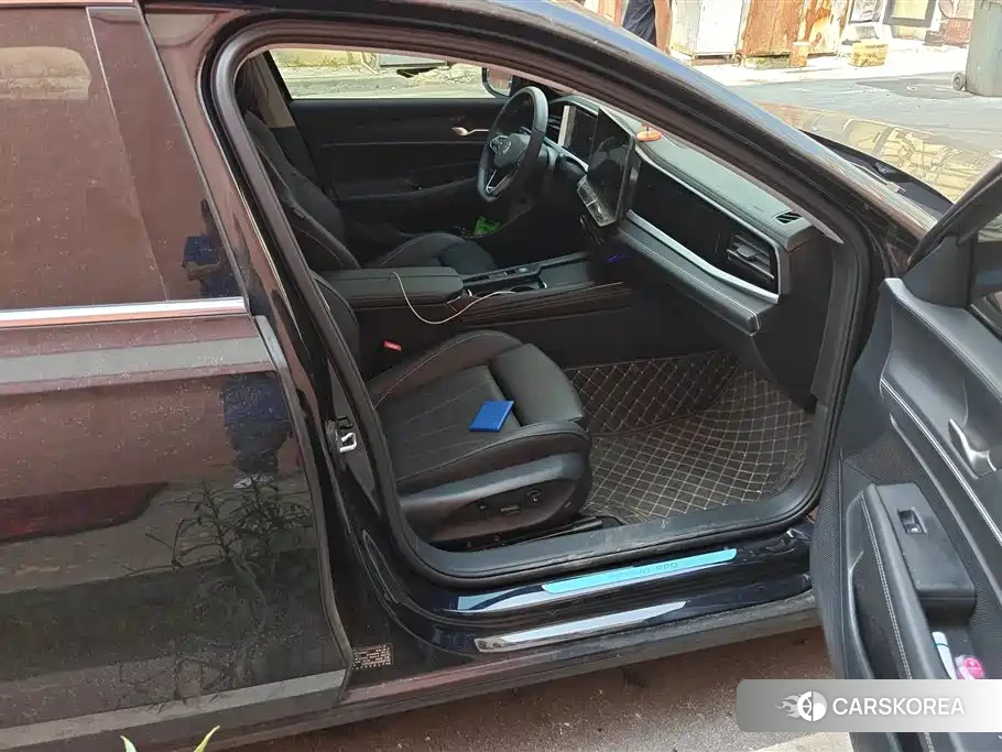 Volkswagen Passat id 4547205 из Китая 11