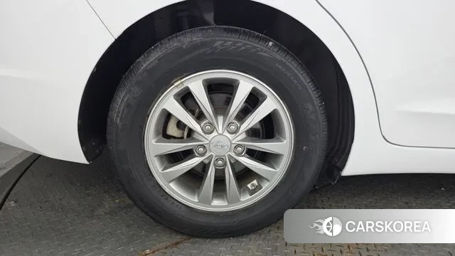 Hyundai The New Avante AD id 3176356 из Кореи 15