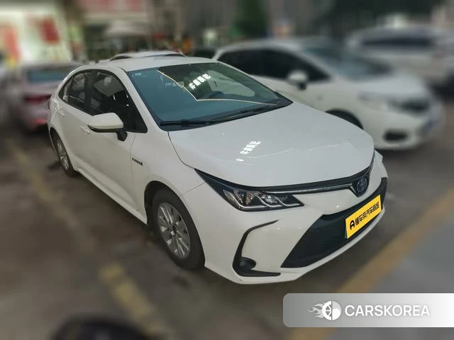 Toyota Corolla 2024 Белый из Китая, фото 5