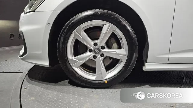 Audi A6 (C8) id 3747946 из Кореи 15