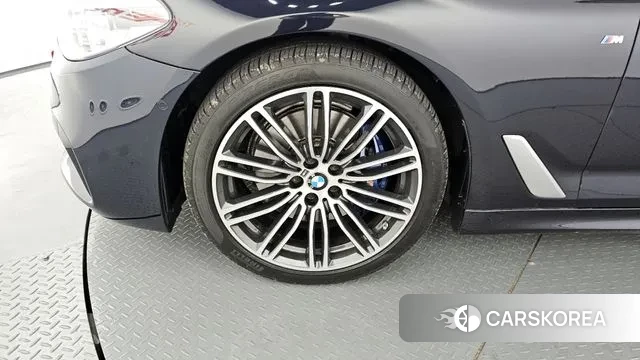 BMW 5 Series (G30) id 2902747 из Кореи 15