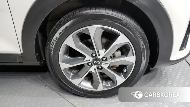 Kia Stonic id 3045679 из Кореи 15