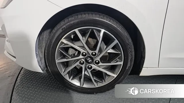 Hyundai The New Avante AD id 3417861 из Кореи 15