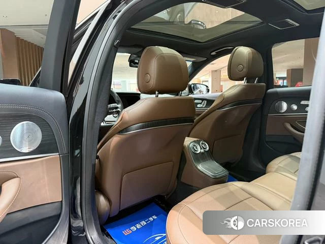 Mercedes-Benz E-class id 4359175 из Китая 28
