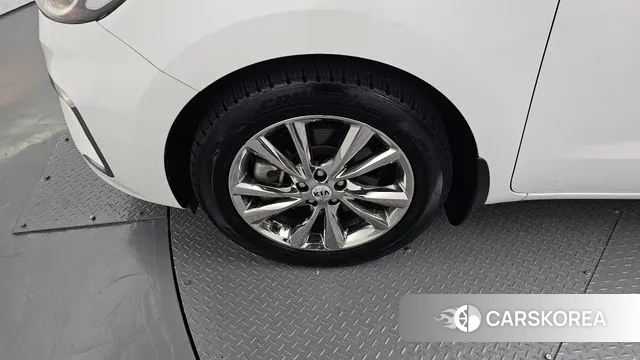 Kia The New Carnival id 3336358 из Кореи 15