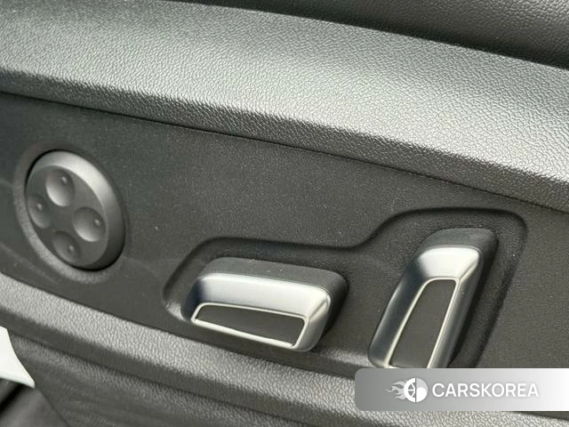 Audi Q5L id 4217450 из Китая 24