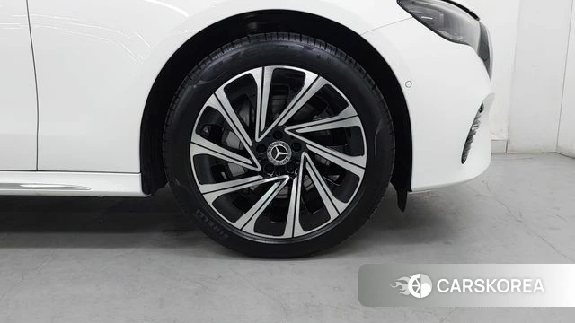 Mercedes-Benz E-Class W214 id 4229851 из Кореи 12