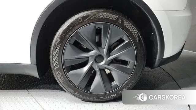 Tesla Model Y id 3533483 из Кореи 15