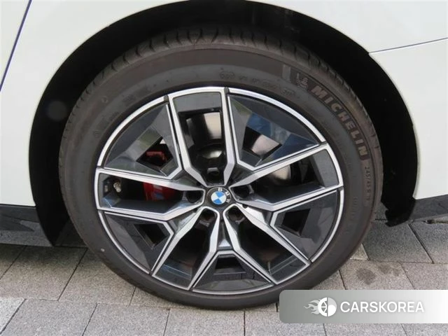 BMW 5 Series (G60) id 4413697 из Кореи 15