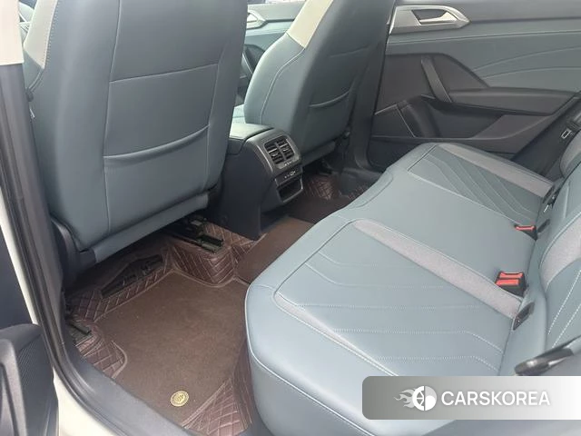 Volkswagen Tuyue id 4321376 из Китая 9