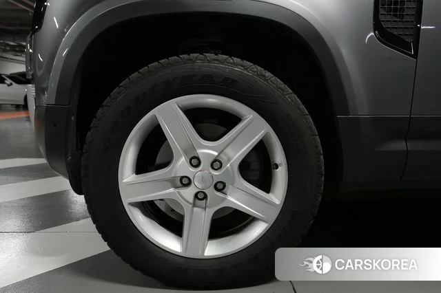 Land Rover Defender (L663) id 4600011 из Кореи 14