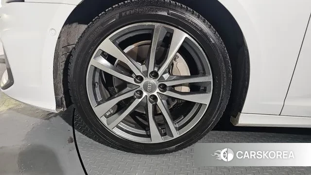 Audi A6 (C8) id 3530156 из Кореи 15