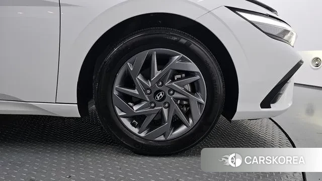 Hyundai The New Avante (CN7) id 3620202 из Кореи 15