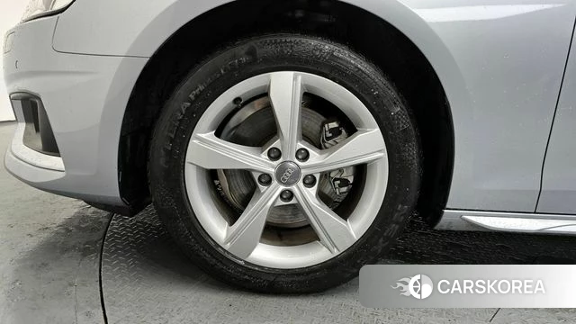 Audi A4 (B9) id 3910624 из Кореи 15