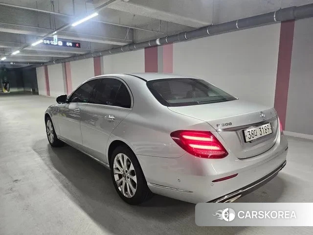 Mercedes-Benz E-Class W213 id 3779229 из Кореи 12