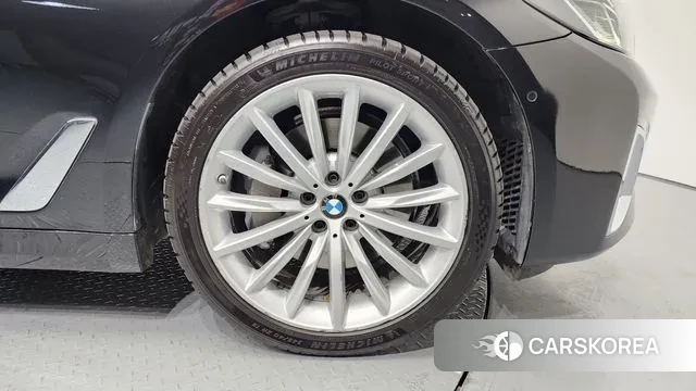 BMW 5 Series (G30) id 3487465 из Кореи 15