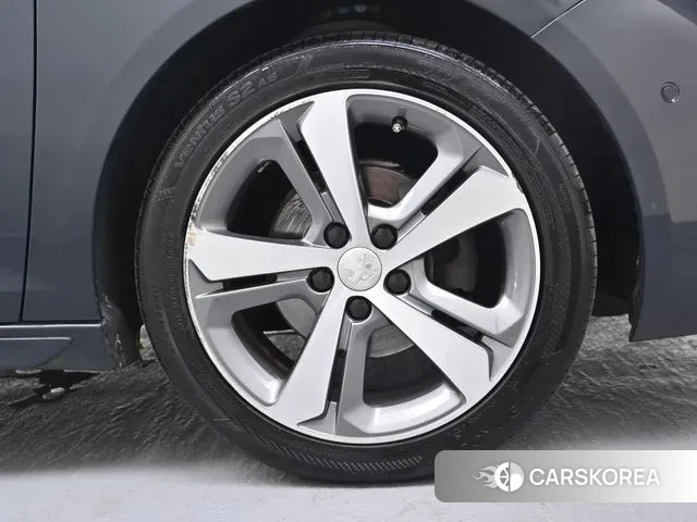 Peugeot 308 second generation id 3009321 из Кореи 15