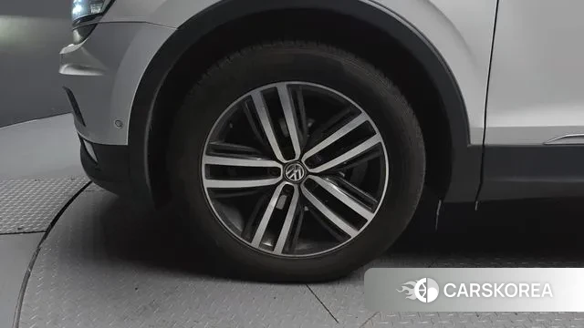 Volkswagen Tiguan Allspace id 3636610 из Кореи 15