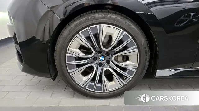 BMW 7 Series (G70) id 3026838 из Кореи 15