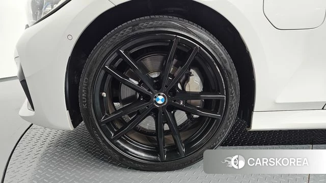 BMW 3 Series (G20) id 4594655 из Кореи 29