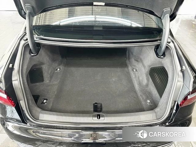 Audi A8 id 4341986 из Китая 16