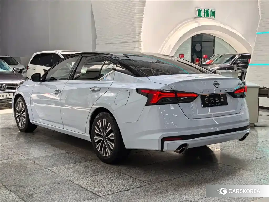 Nissan Altima 2025 Белый из Китая, фото 5