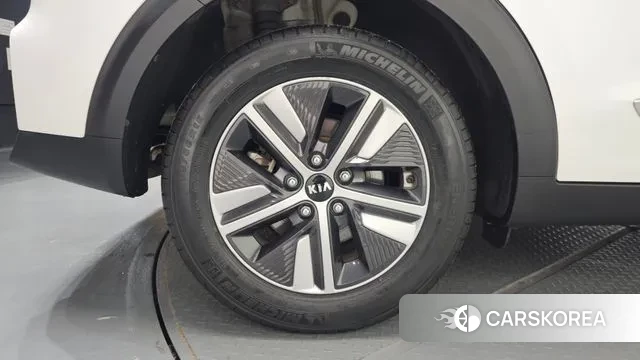 Kia The New Niro id 3368128 из Кореи 15