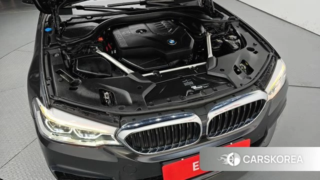 BMW 5 Series (G30) id 4855719 из Кореи 28