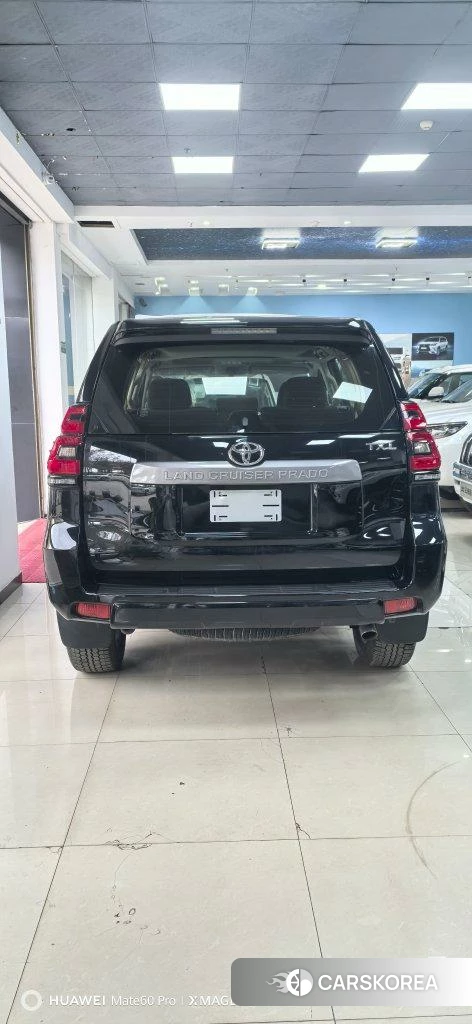 Toyota Prado (imported) 2023 Черный из Китая, фото 5