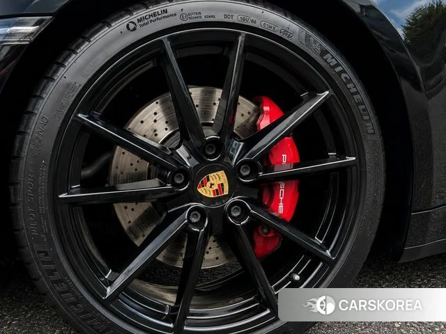 Porsche 911(992) id 4580723 из Кореи 15
