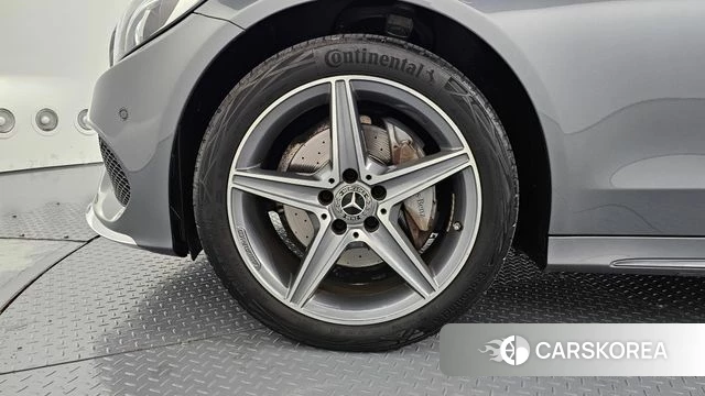 Mercedes-Benz C-Class W205 id 4781210 из Кореи 32