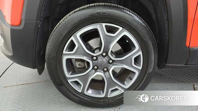 Jeep Renegade id 4770541 из Кореи 29