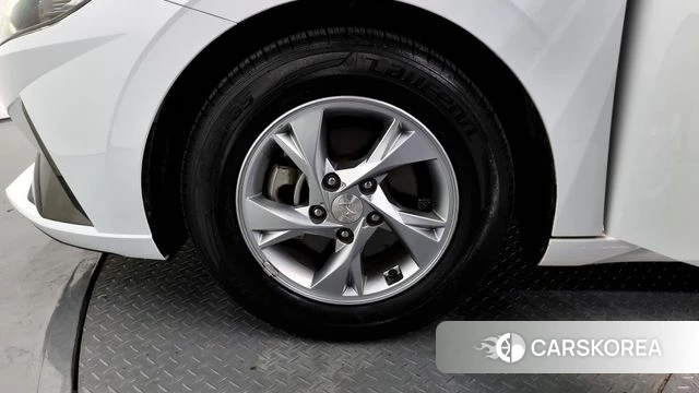 Hyundai Avante (CN7) id 3879262 из Кореи 15