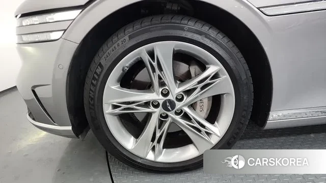 Genesis G90 (RS4) id 3690373 из Кореи 15