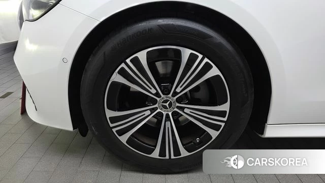 Mercedes-Benz E-Class W214 id 3891262 из Кореи 15