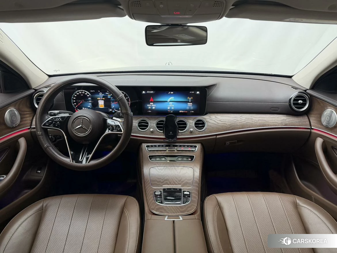 Mercedes-Benz E-class id 4426813 из Китая 12