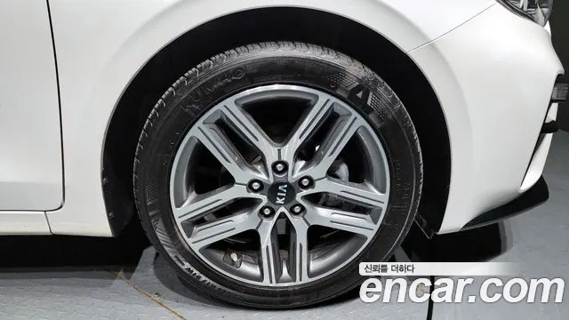 Kia Come New K3 id 2908144 из Кореи 15