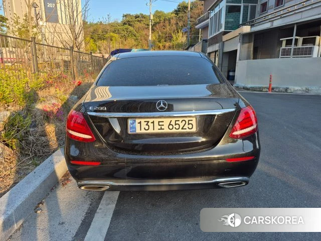 Mercedes-Benz E-Class W213 2018 Черный из Кореи, фото 5