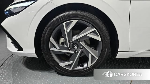 Hyundai The New Avante (CN7) id 4280530 из Кореи 27