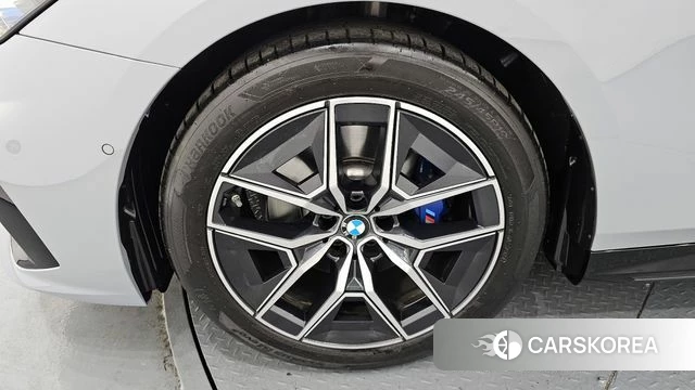 BMW 5 Series (G60) id 4222717 из Кореи 15