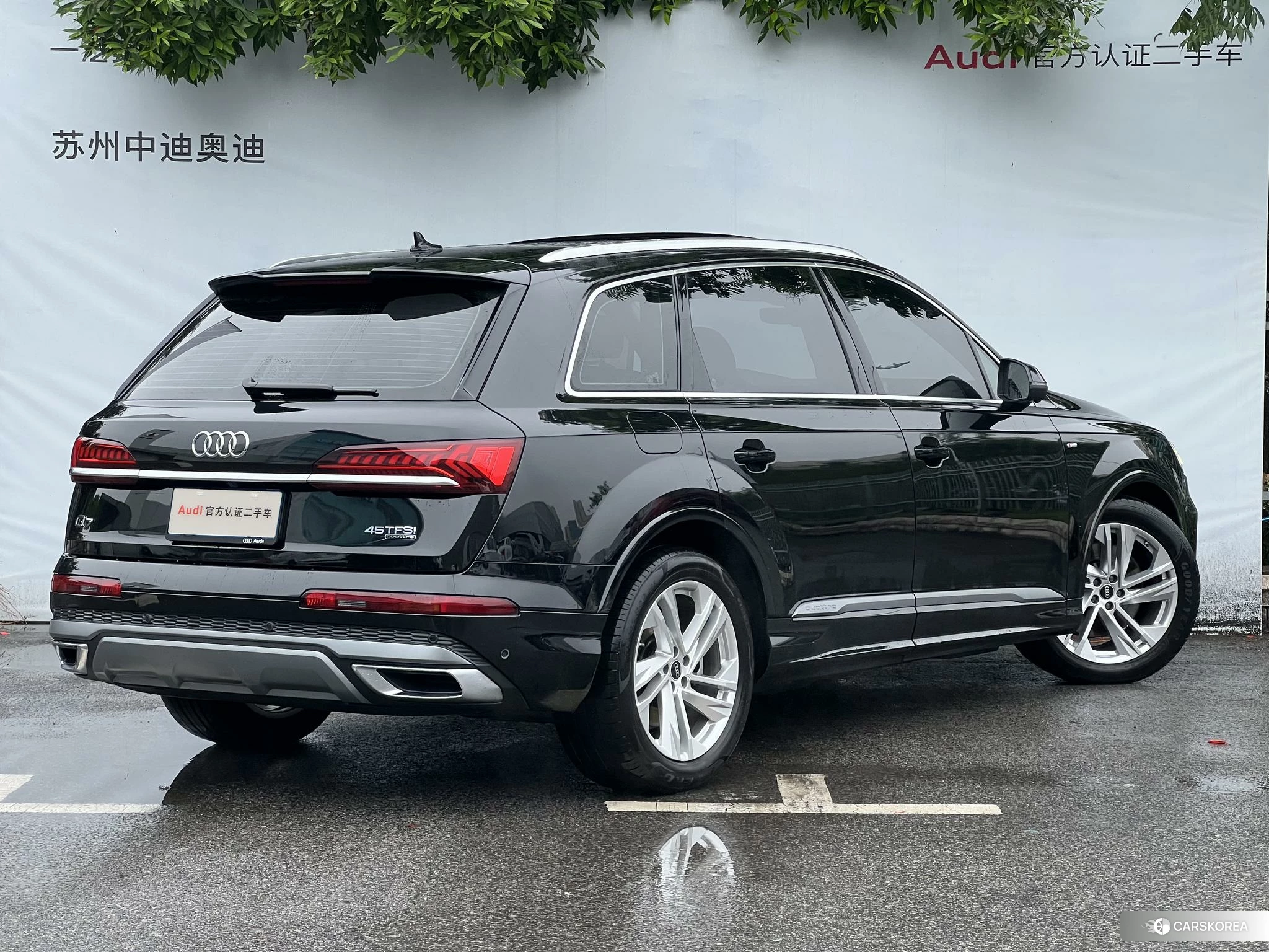 Audi Q7 2024 Черный из Китая, фото 5
