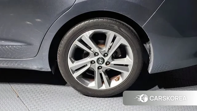 Hyundai Avante AD id 3499954 из Кореи 15