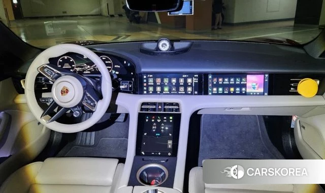 Porsche Taycan 2022 Красный из Кореи, фото 5