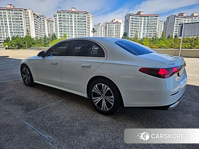 Mercedes-Benz E-Class W214 id 3200601 из Кореи 15