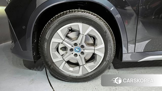 BMW iX1 (U11) id 4280203 из Кореи 31