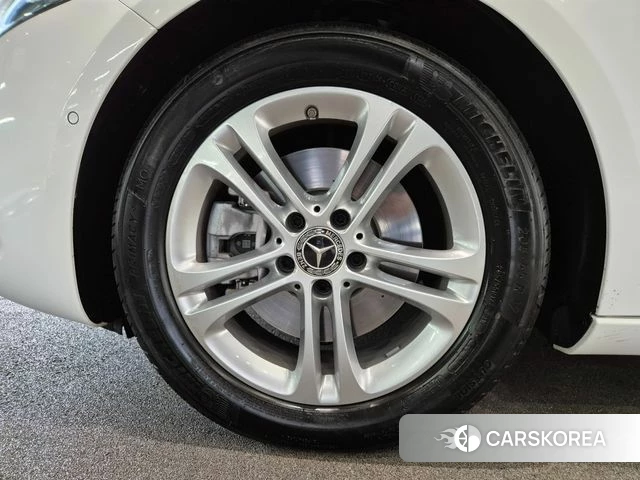 Mercedes-Benz A-Class W177 id 4200634 из Кореи 15