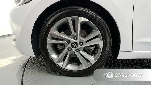 Hyundai Avante AD id 3667041 из Кореи 15