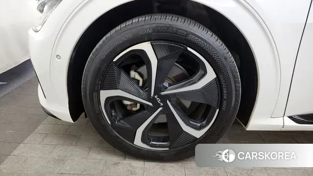 Kia EV6 id 3625848 из Кореи 15