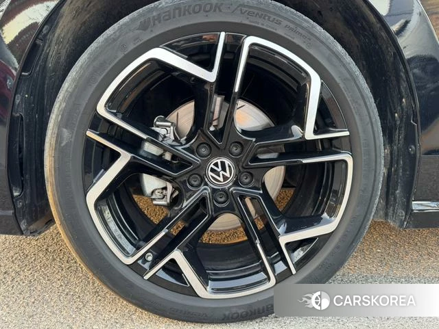 Volkswagen Passat id 3919453 из Китая 25